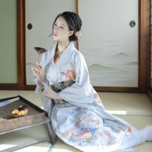 Kimono trắng hoa tay dài cho thuê