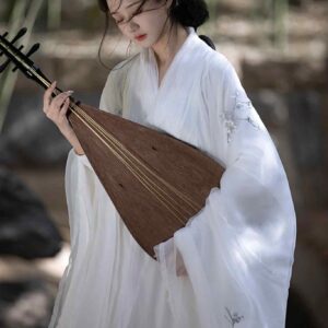 Hán phục trắng Thanh Sam Ngâm – Tuyết Mai